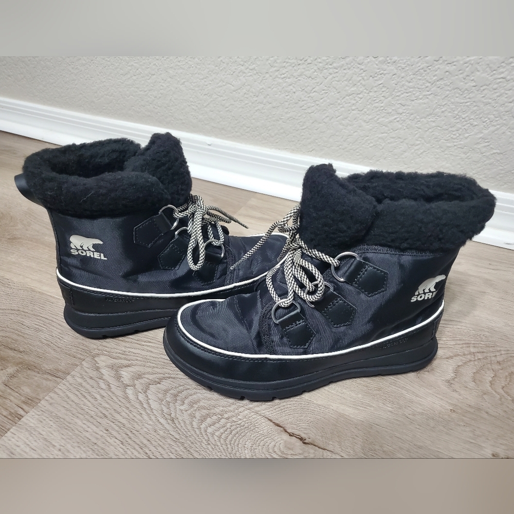 Sorel Explorer Carnival Winter Black Waterproof Lace Up Boots Women's Size 6.5